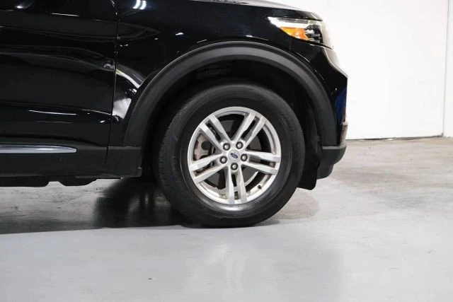 2023 Ford Explorer 6th Gen - Image 18 of 21
