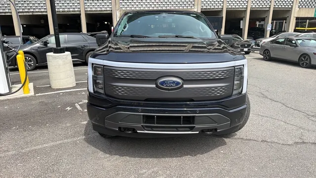 2023 Ford F-150 Lightning XLT