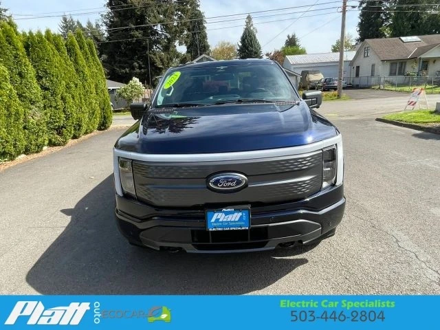 2023 Ford F-150 Lightning 14th Gen - Image 15 of 31