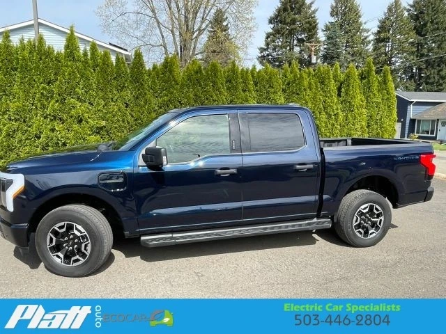 2023 Ford F-150 Lightning 14th Gen - Image 4 of 31