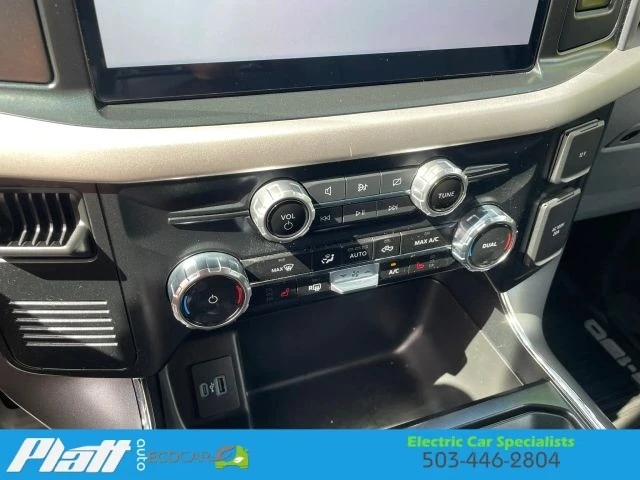 2023 Ford F-150 Lightning 14th Gen - Image 29 of 31