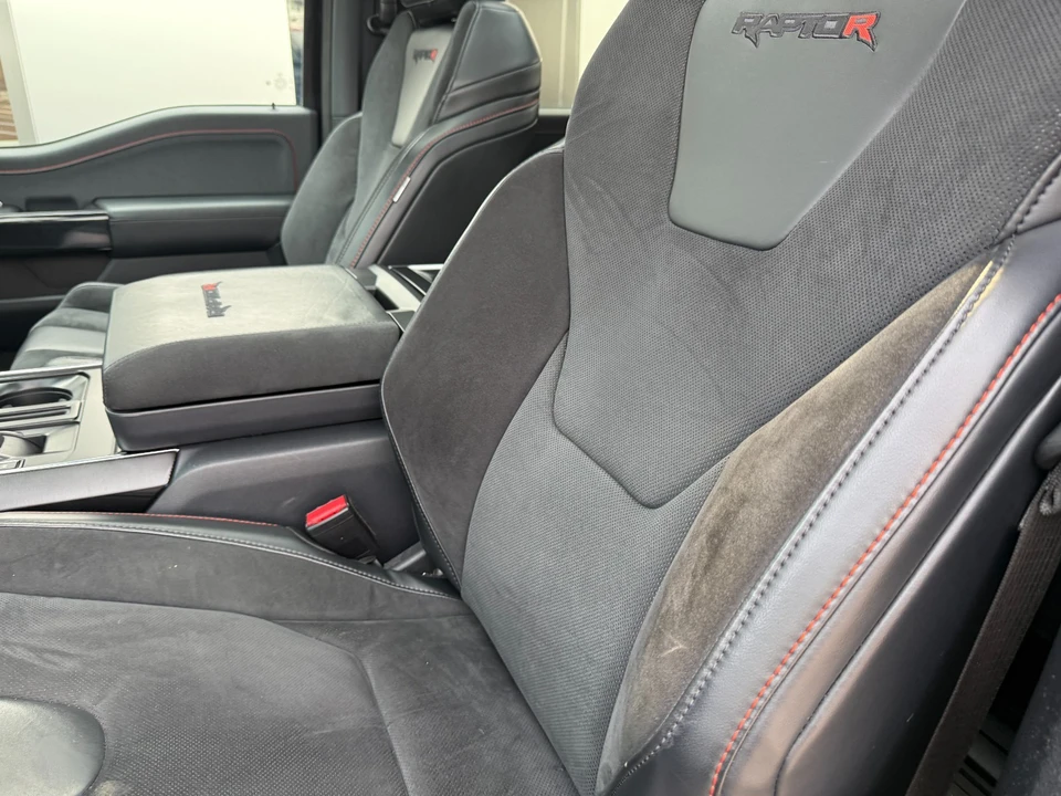 2023 Ford F-150 Raptor 14th Gen - Image 24 of 31