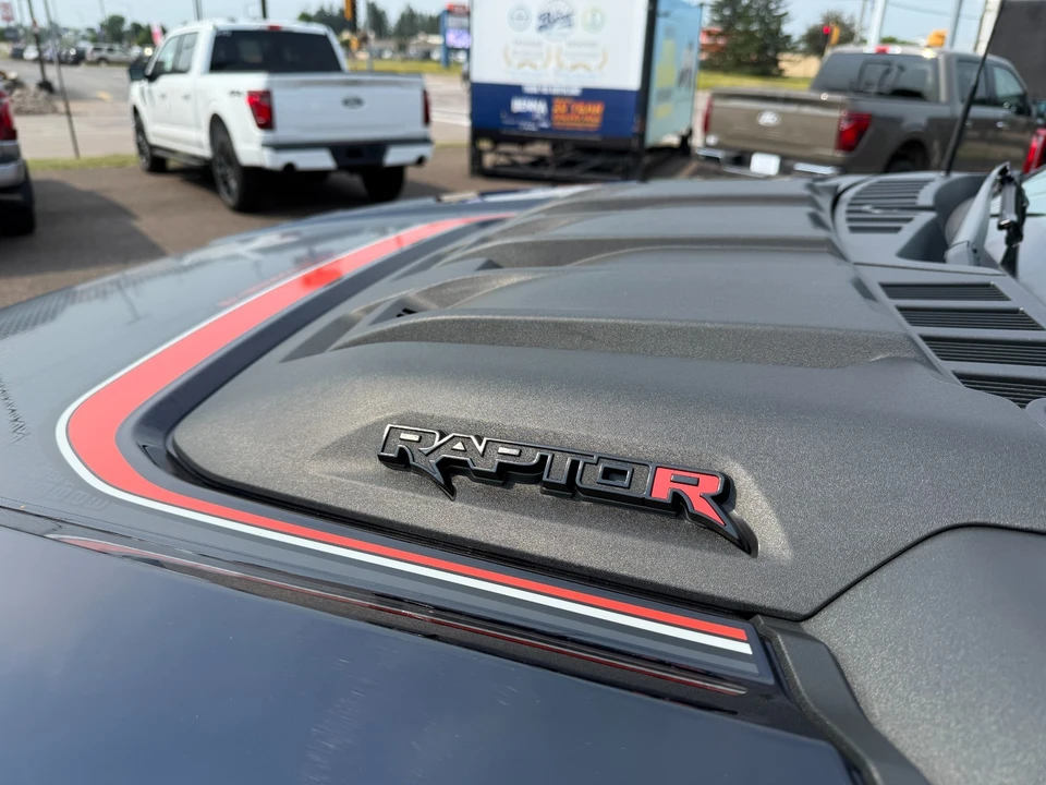 2023 Ford F-150 Raptor 14th Gen - Image 9 of 31