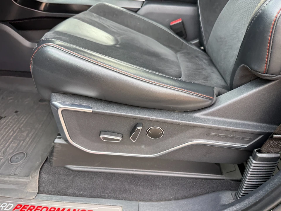 2023 Ford F-150 Raptor 14th Gen - Image 25 of 31