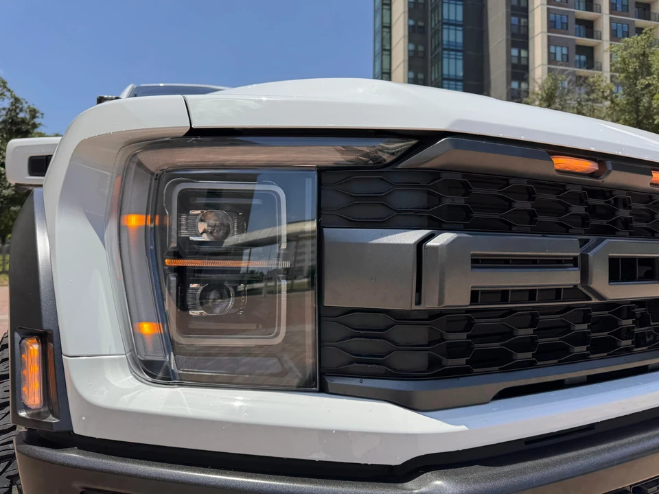 2023 Ford F-150 Raptor 14th Gen - Image 15 of 31