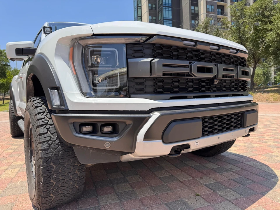 2023 Ford F-150 Raptor 14th Gen - Image 14 of 31
