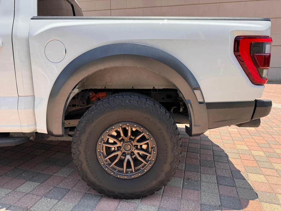 2023 Ford F-150 Raptor 14th Gen - Image 28 of 31