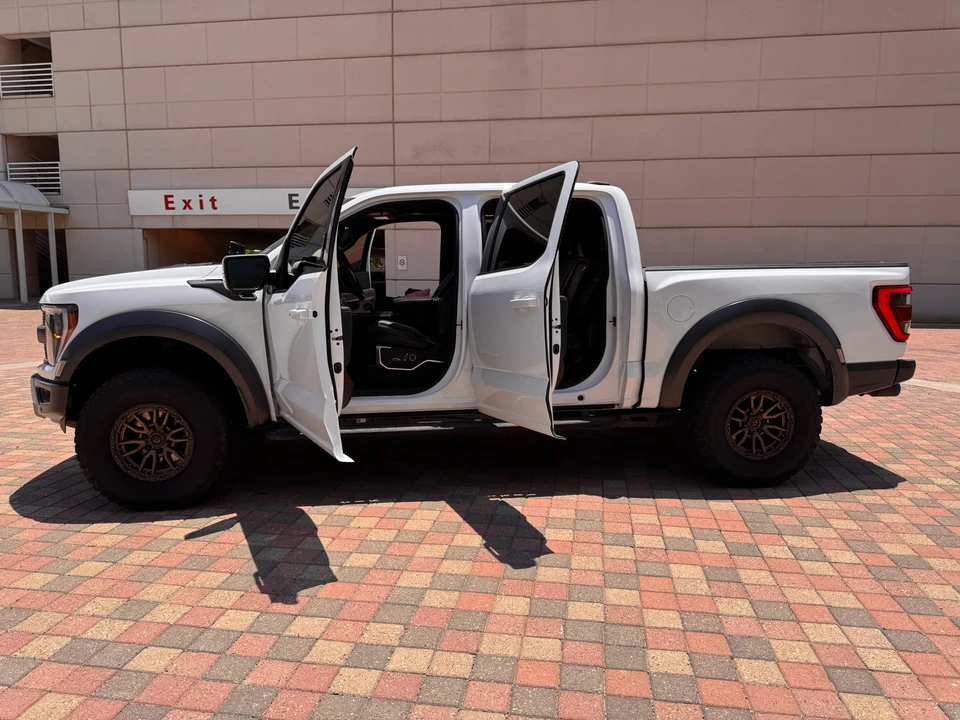 2023 Ford F-150 Raptor 14th Gen - Image 11 of 31