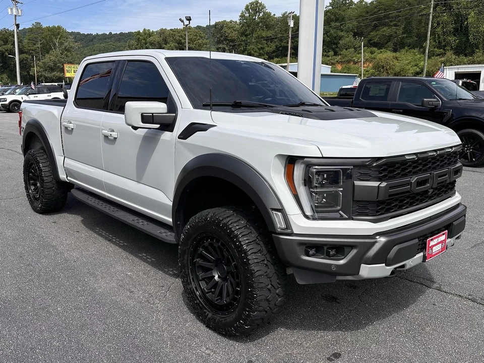 2023 Ford F-150 Raptor 14th Gen - Image 4 of 31
