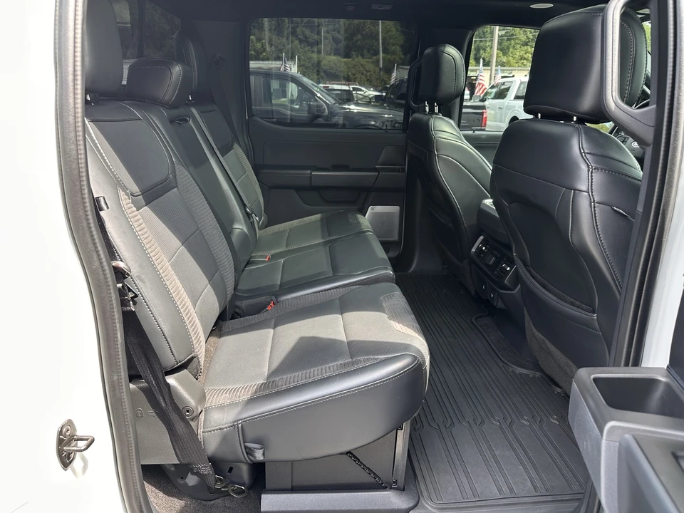 2023 Ford F-150 Raptor 14th Gen - Image 17 of 31