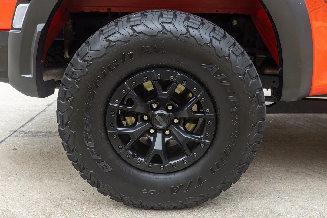 2023 Ford F-150 Raptor 14th Gen - Image 23 of 31
