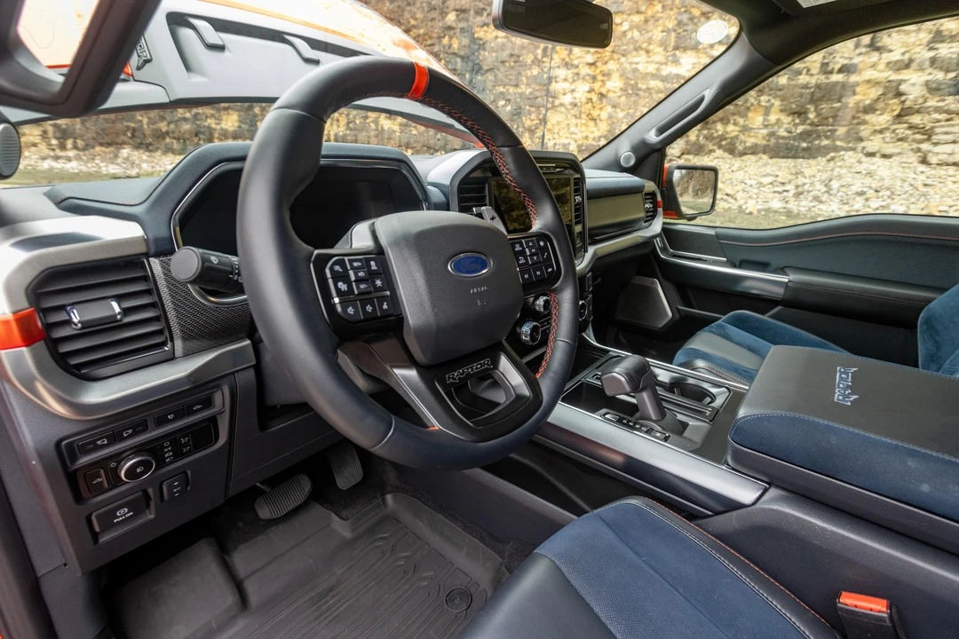 2023 Ford F-150 Raptor 14th Gen - Image 25 of 31