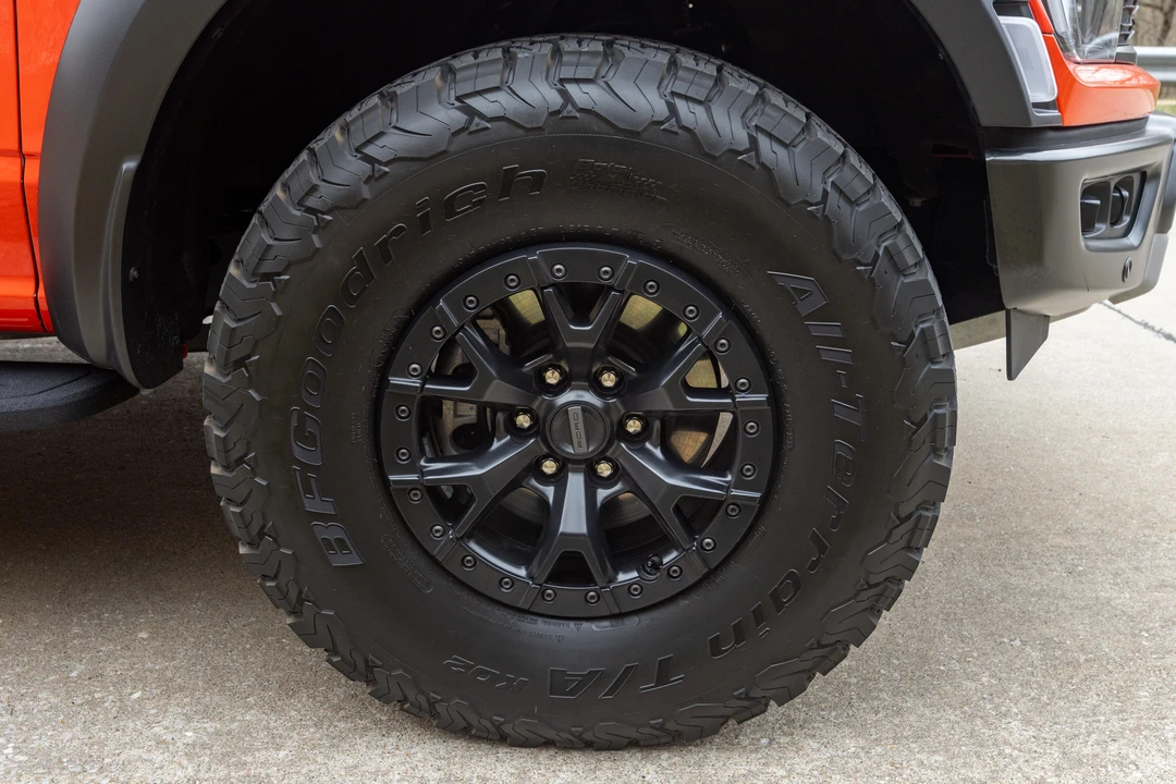 2023 Ford F-150 Raptor 14th Gen - Image 24 of 31