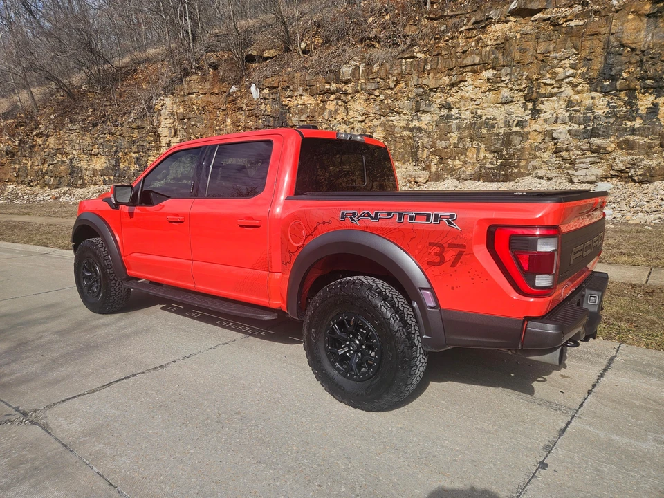 2023 Ford F-150 Raptor 14th Gen - Image 7 of 31