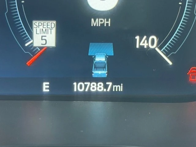 2023 Ford F-150 Raptor 14th Gen - Image 26 of 31