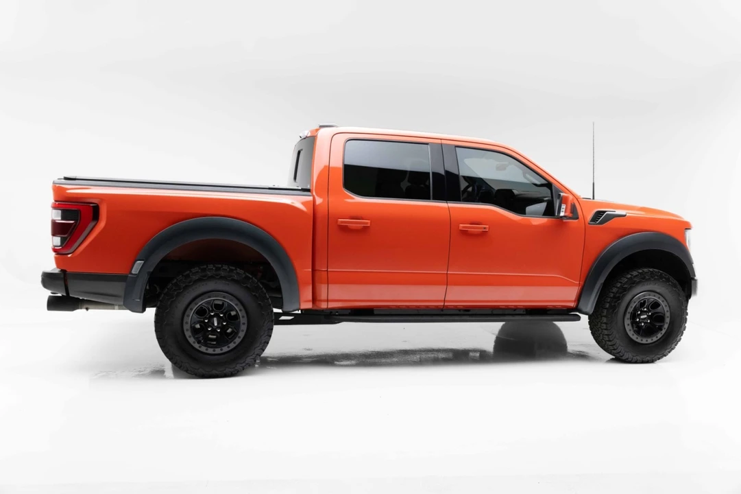 2023 Ford F-150 Raptor 14th Gen - Image 15 of 31