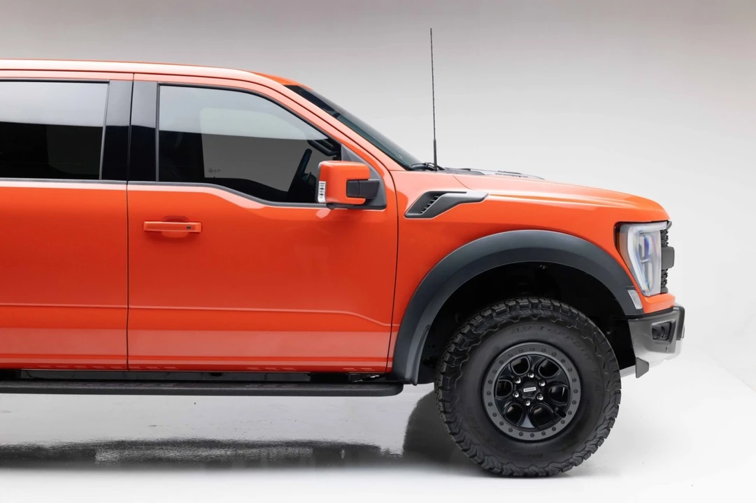 2023 Ford F-150 Raptor 14th Gen - Image 23 of 31