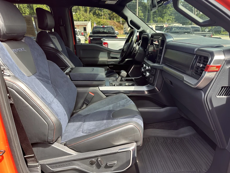 2023 Ford F-150 Raptor 14th Gen - Image 16 of 31