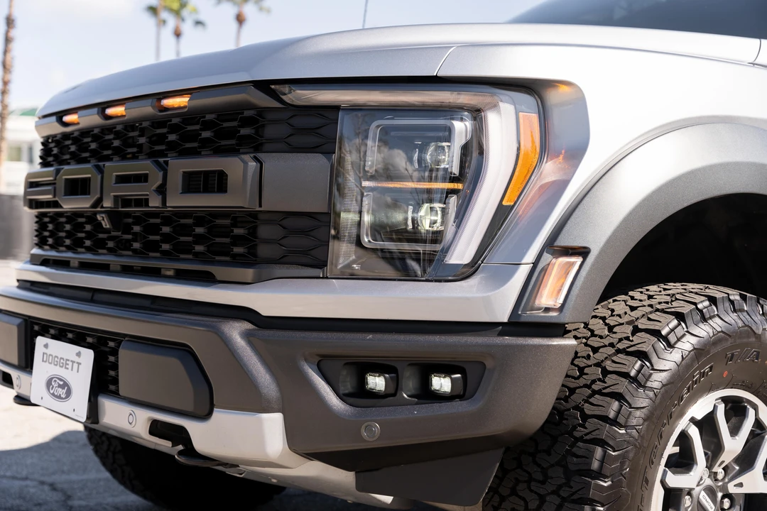 2023 Ford F-150 Raptor 14th Gen - Image 18 of 31