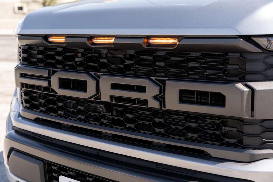 2023 Ford F-150 Raptor 14th Gen - Image 16 of 31