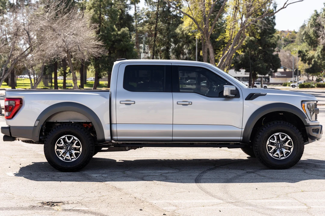 2023 Ford F-150 Raptor 14th Gen - Image 8 of 31