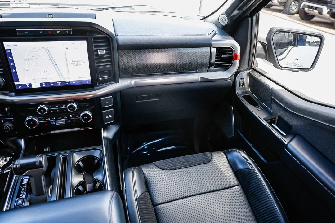 2023 Ford F-150 Raptor 14th Gen - Image 15 of 31