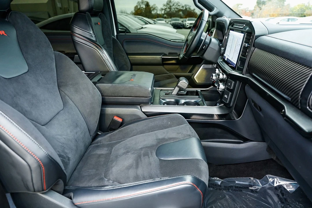 2023 Ford F-150 Raptor 14th Gen - Image 17 of 31