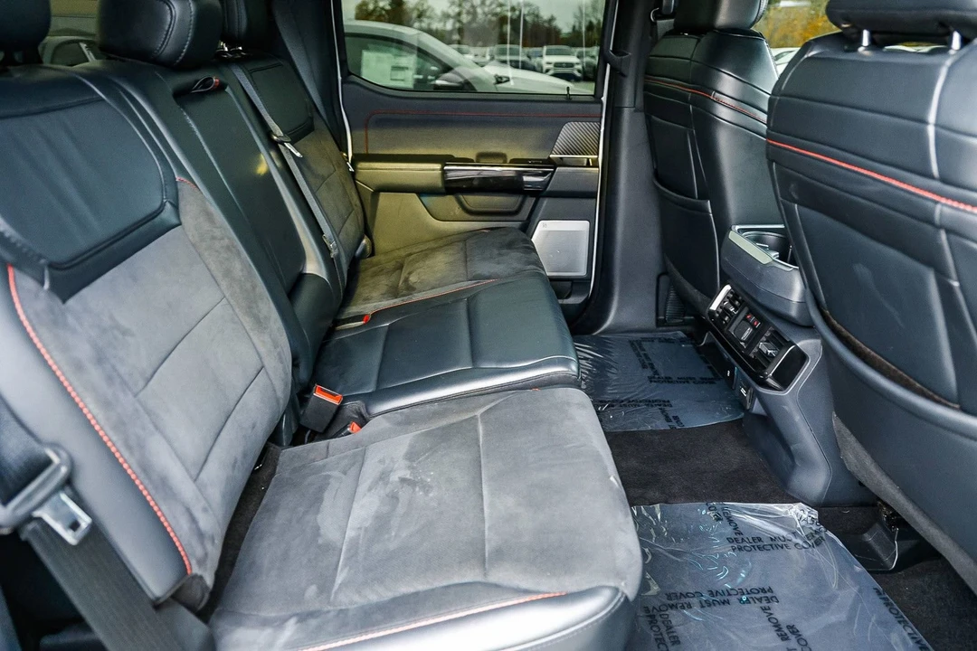 2023 Ford F-150 Raptor 14th Gen - Image 18 of 31