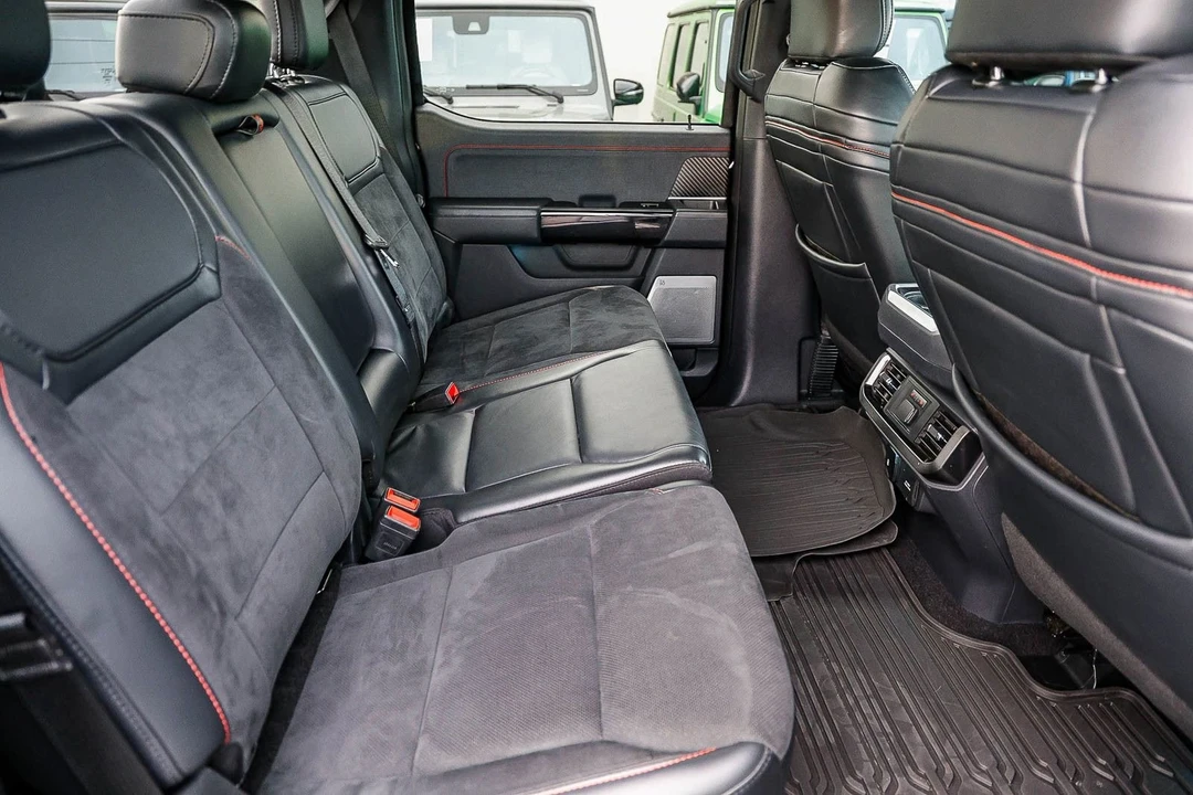 2023 Ford F-150 Raptor 14th Gen - Image 18 of 31