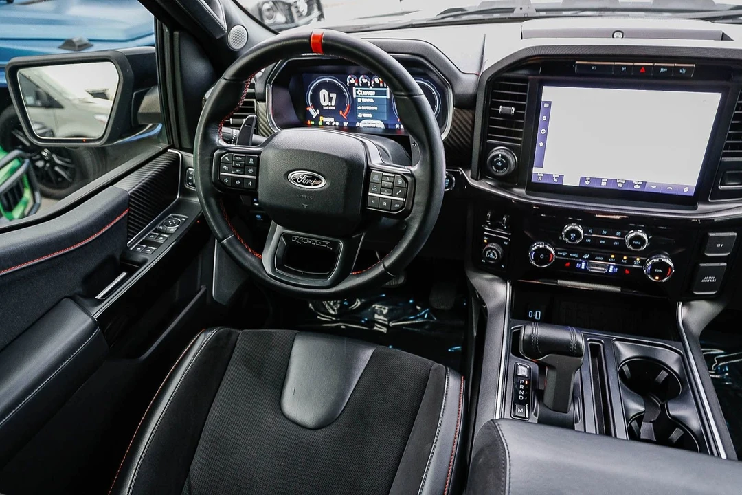 2023 Ford F-150 Raptor 14th Gen - Image 14 of 31