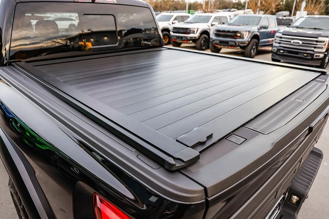 2023 Ford F-150 Raptor 14th Gen - Image 27 of 31