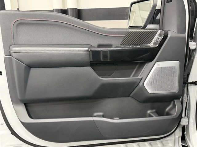 2023 Ford F-150 Raptor 14th Gen - Image 16 of 31