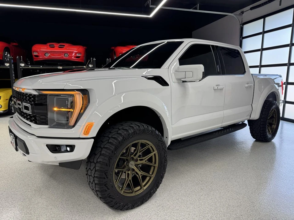 2023 Ford F-150 Raptor 14th Gen - Image 23 of 31
