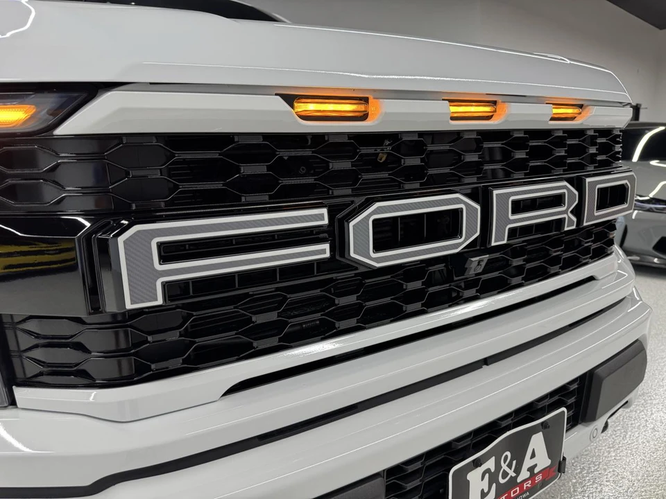 2023 Ford F-150 Raptor 14th Gen - Image 28 of 31