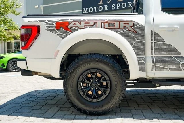 2023 Ford F-150 Raptor 14th Gen - Image 30 of 31
