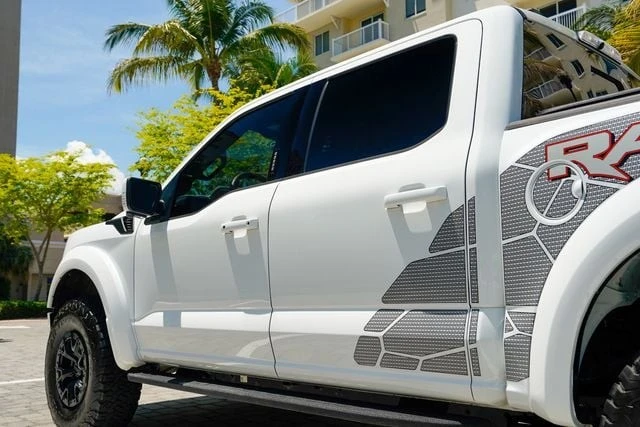 2023 Ford F-150 Raptor 14th Gen - Image 18 of 31