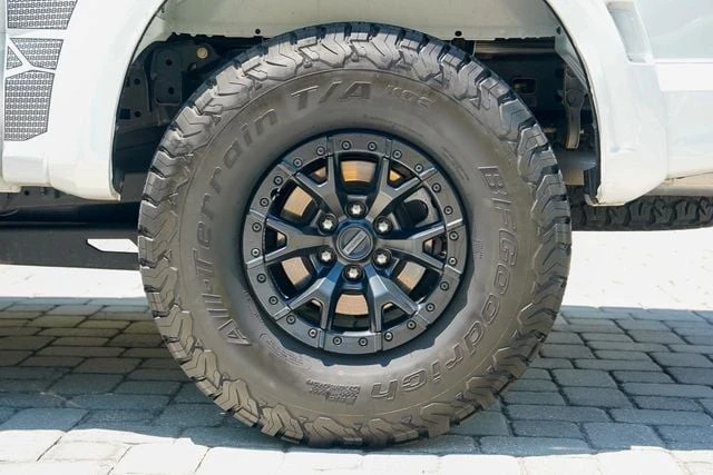 2023 Ford F-150 Raptor 14th Gen - Image 16 of 31