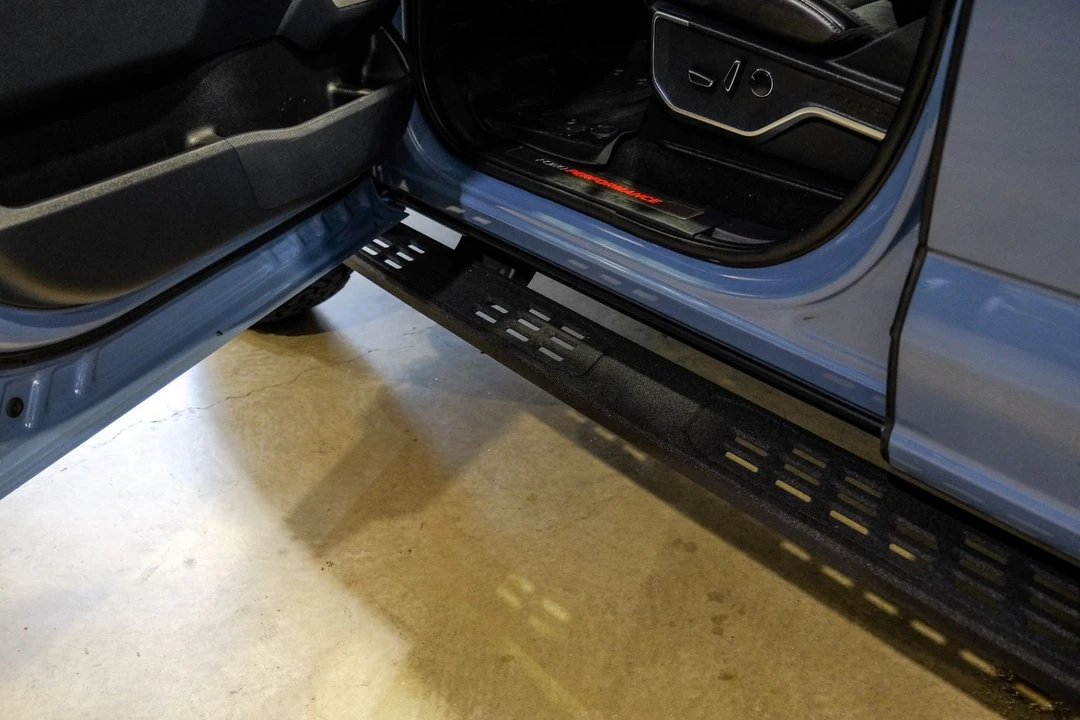 2023 Ford F-150 Raptor 14th Gen - Image 10 of 12
