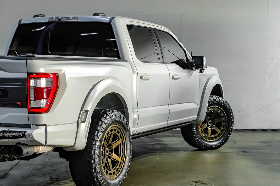 2023 Ford F-150 Raptor 14th Gen - Image 14 of 31