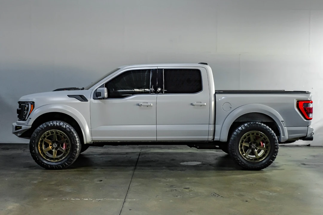 2023 Ford F-150 Raptor 14th Gen - Image 17 of 31