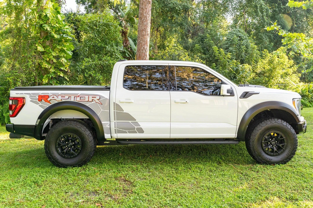 2023 Ford F-150 Raptor 14th Gen - Image 3 of 5