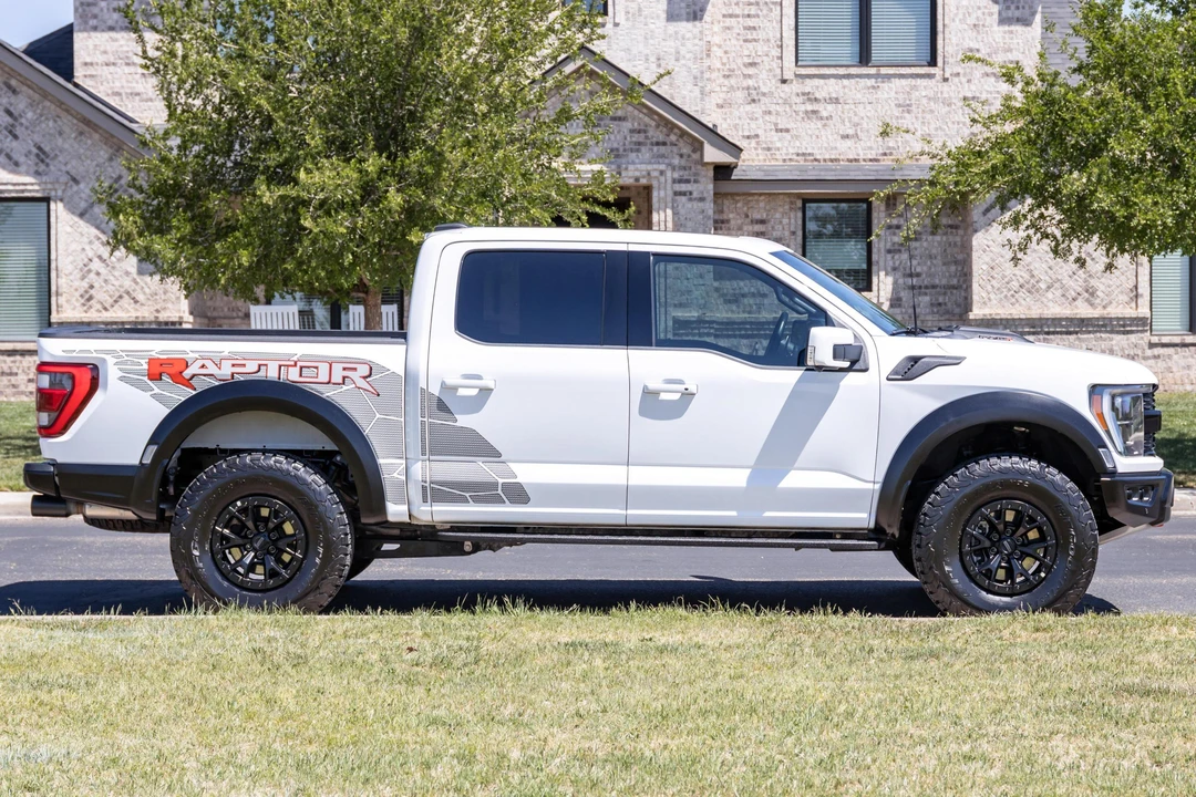 2023 Ford F-150 Raptor 14th Gen - Image 3 of 31