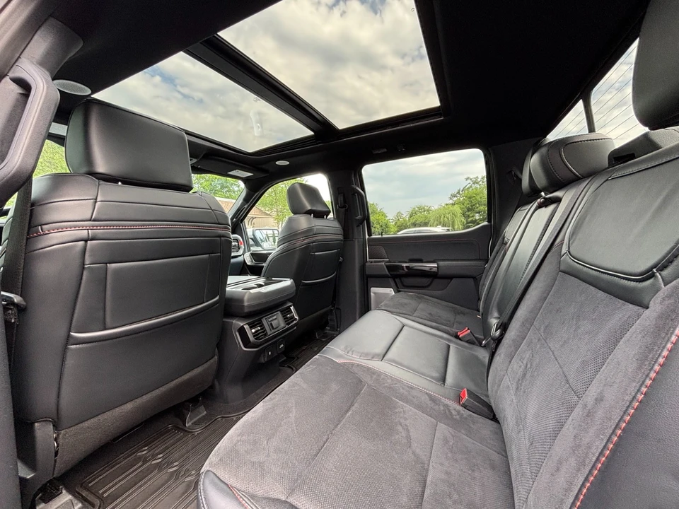 2023 Ford F-150 Raptor 14th Gen - Image 14 of 31