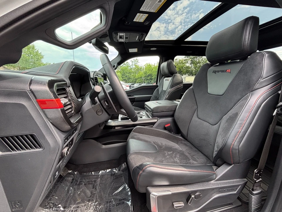 2023 Ford F-150 Raptor 14th Gen - Image 12 of 31