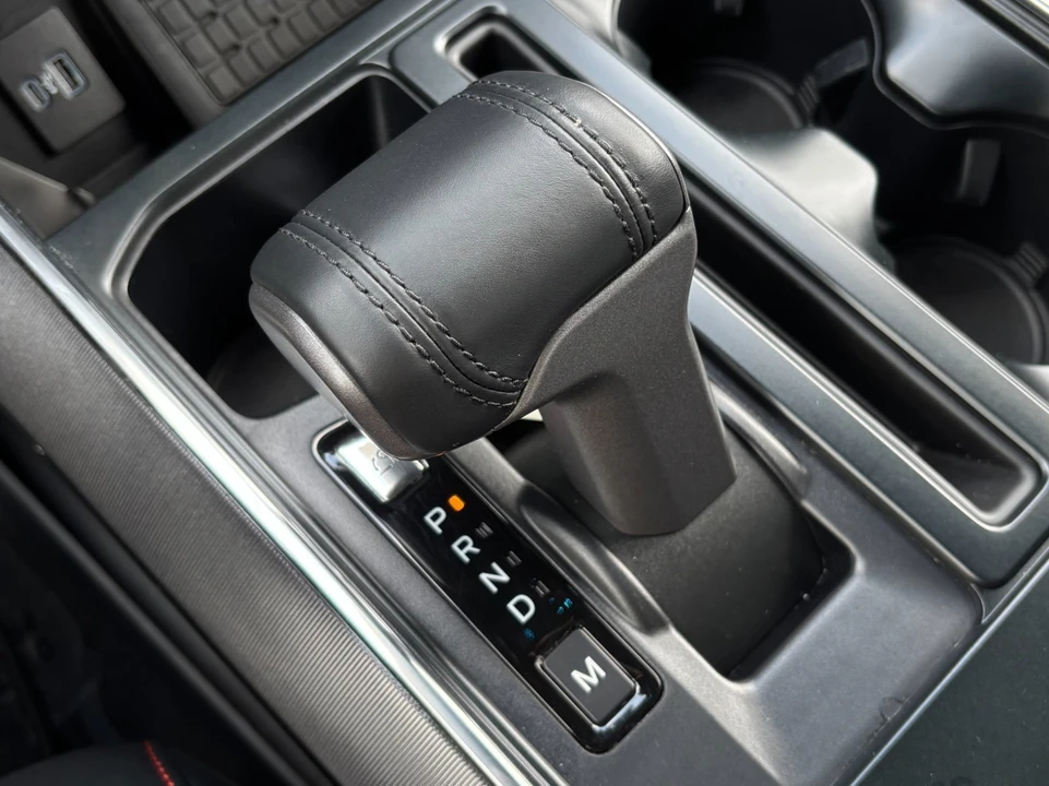 2023 Ford F-150 Raptor 14th Gen - Image 28 of 31