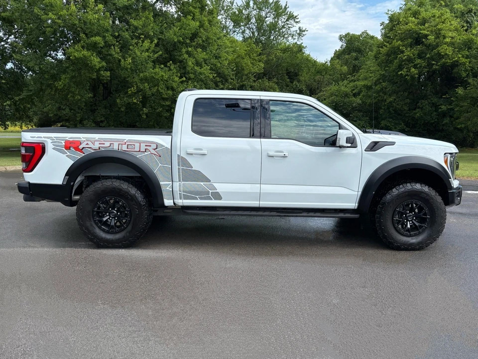 2023 Ford F-150 Raptor 14th Gen - Image 8 of 31