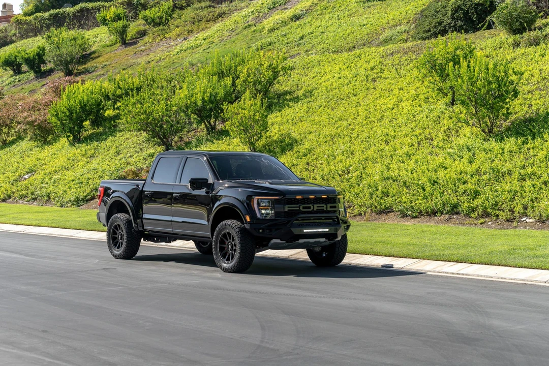 2023 Ford F-150 Raptor 14th Gen - Image 24 of 31