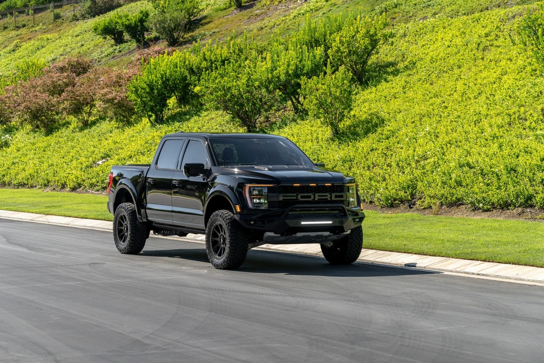 2023 Ford F-150 Raptor 14th Gen - Image 25 of 31