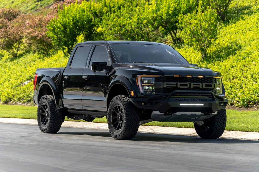 2023 Ford F-150 Raptor 14th Gen - Image 28 of 31