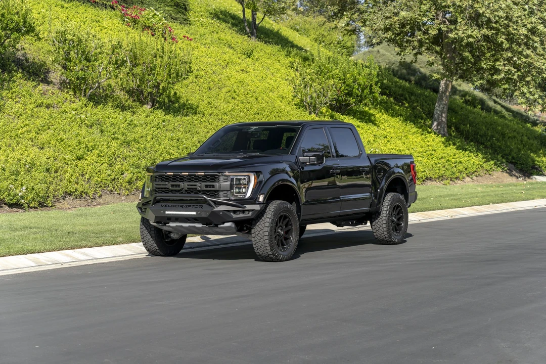 2023 Ford F-150 Raptor 14th Gen - Image 9 of 31
